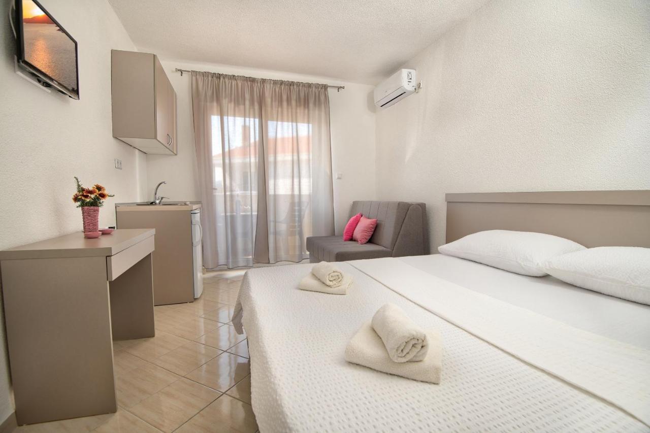 Apartments Capeta เนอุม ภายนอก รูปภาพ